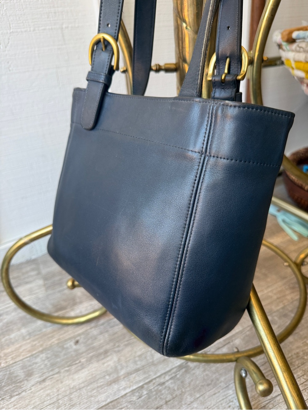 VTG Coach | SOHO Buckle Bag | Navy
Gently Loved - Picture 7 of 14